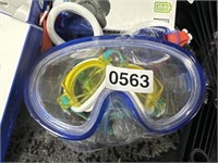 POOL GOGGLES RETAIL $30