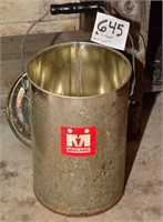 Midland pail with wood handle + lid