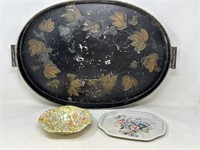 Black metal tray with painted leaves, small