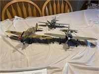 (3) Model airplanes