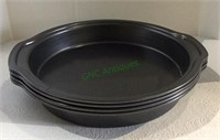 Lot of 4 like new Pampered Chef nonstick cake pan