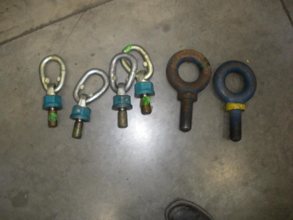 Threaded Equipment Hooks