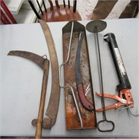 Hand tool lot in carrier.