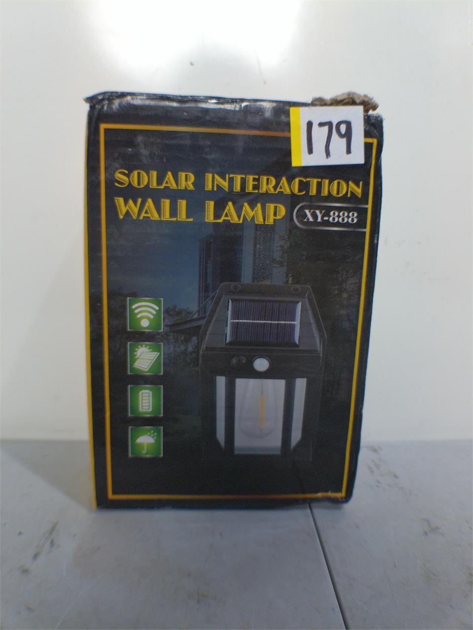 Solar Interaction Wall Lamp