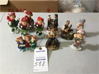 10 figurines (5 Christmas)