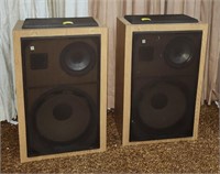 2  BSR Model 1550R  Speakers