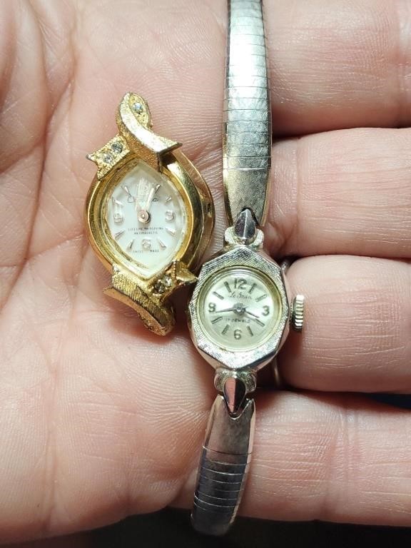 TWO VINTAGE LADIES WATCHES - UNTESTED