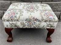 PRETTY CLAW AND BALL FOOT STOOL