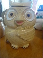 Owl cookie jar