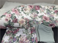 Floral Comforter matching balance, pillowcases
