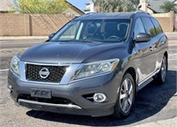 2013 Nissan Pathfinder 4 Door SUV