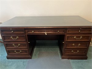 Oak Executive Desk with Key and Glass Top