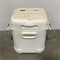 Igloo Ice Cube Cooler