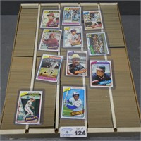 Assorted 80' Topps Baseball Cards