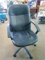 Swivel Adjustable Black Office Chair Measures