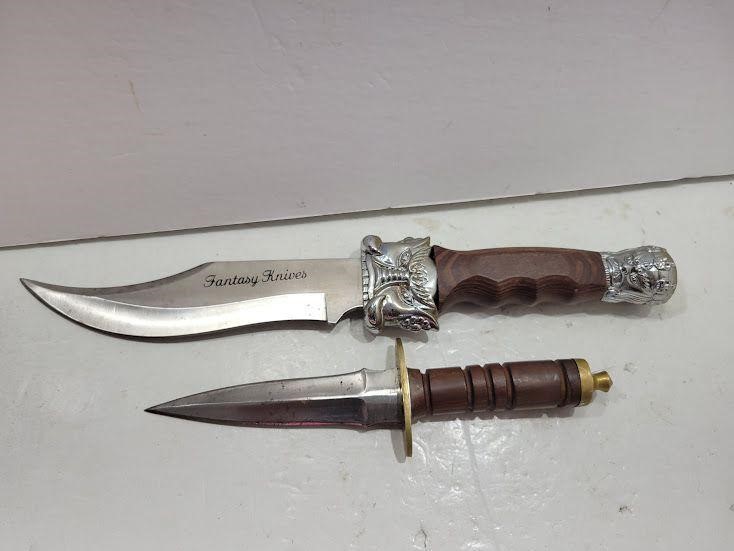 (2) Fixed Blade Knives