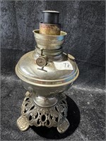 ROYAL OIL LAMP MADE IN USA NO GLOBE 12" TALL