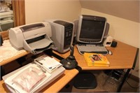 Hewlett Packard Desk Top Computer and Accessories