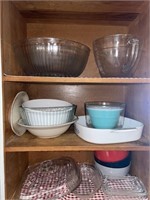 Corning ware, mixing bowls, glass lid