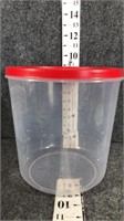 round plastic container with lid