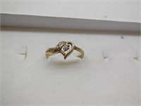 10K Gold Ring w/Heart Size 9
