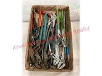 Flat Of Assorted Slip Joint Pliers