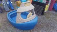 LARGE PLASTIC TUGGY BOAT BY STEP 2