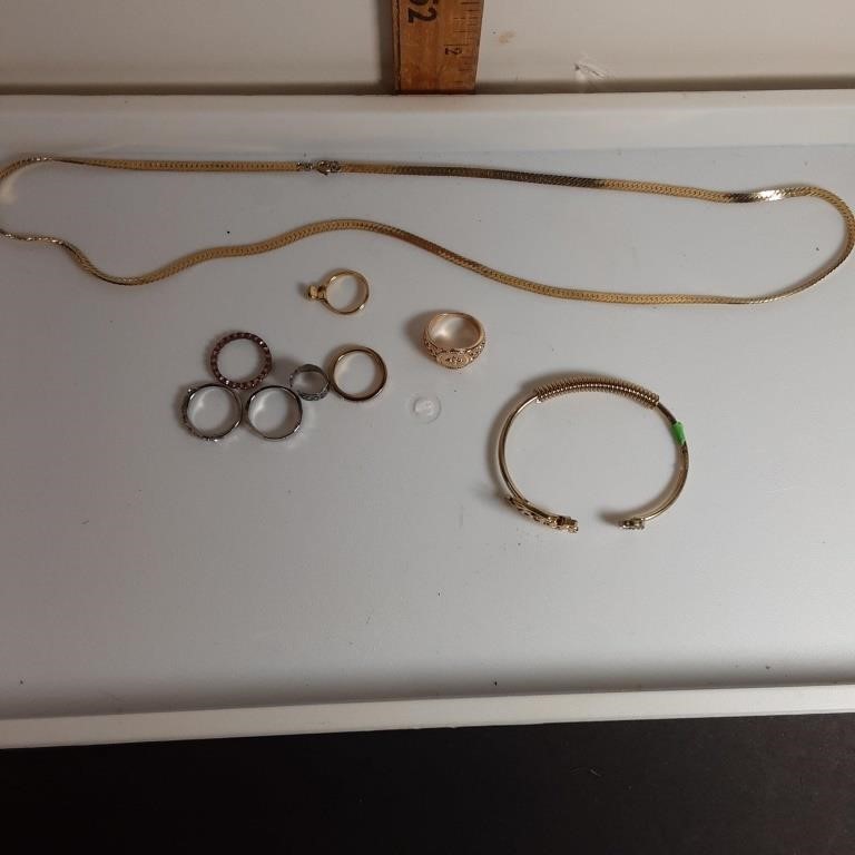 jewelry lot A8