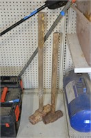 lot of 2 sledgehammers