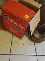 GIFT BOX LIGHT UP DECOR AND BASKET