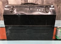 Cantilever tool box 18"x10"x13"