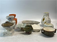 11 pieces of assorted pottery