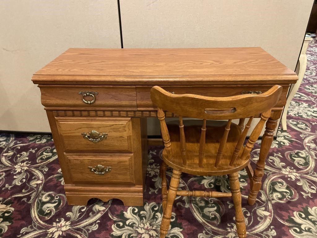 Coins, Notre Dame, Stickley Furniture  & More 600 + Lots