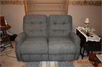 Love Seat recliner