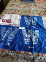 Lot of 4 Chicago Cubs towels