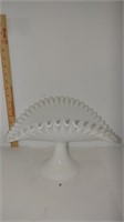 Fenton white ruffle banana bowl