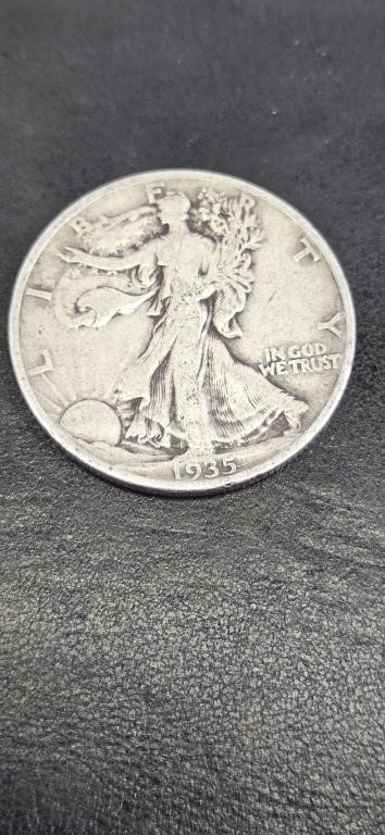 1935 Walking Liberty (90% Silver)