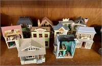 MINIATURE DOLL HOUSES