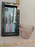 New!! knife set & 4 cup measuring pitcher