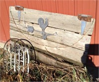 Barn door decor