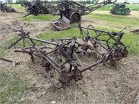 JD 2 Row Mounted Cultivator