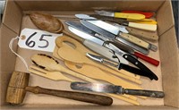 Wooden Spoons, Knives and Other Kitchen Utensils
