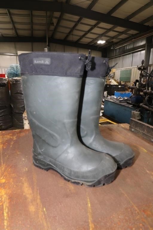 Kamik Size 11 Rubber Insulated Boots