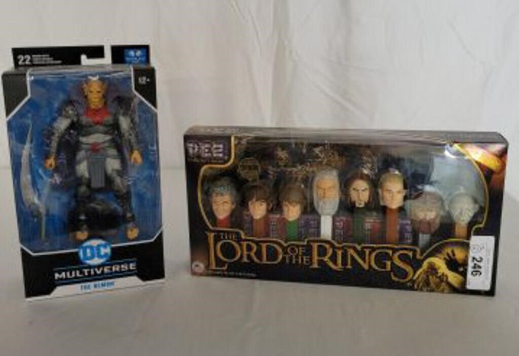 2 PEZ LORD OF THE RINGS AND DC ACTION FIGURE