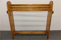 Wooden Quilt Rack w/Bow Detail