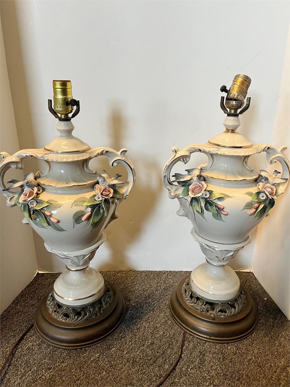 Pair of vintage bluebird and flower lamps