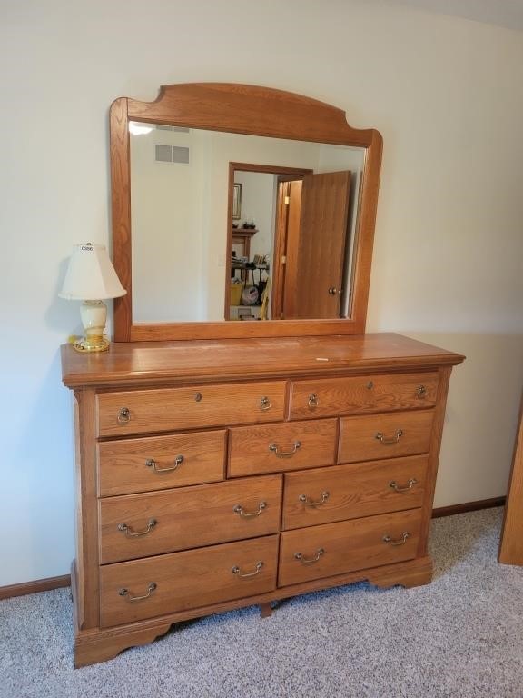 9 Drawer Dresser w/ Mirror