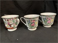 3 DECORATIVE GEISHA GIRL CUPS