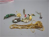Costume jewelry lot of 18 misc. pieces