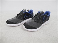 "Used" Nike Girl's 4.5 Star Running Shoe, Black